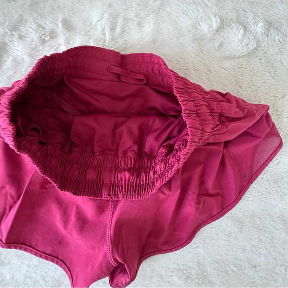 Lululemon Hotty Hot Shorts 2.5” Violet Red, 6. - Picture 5 of 12